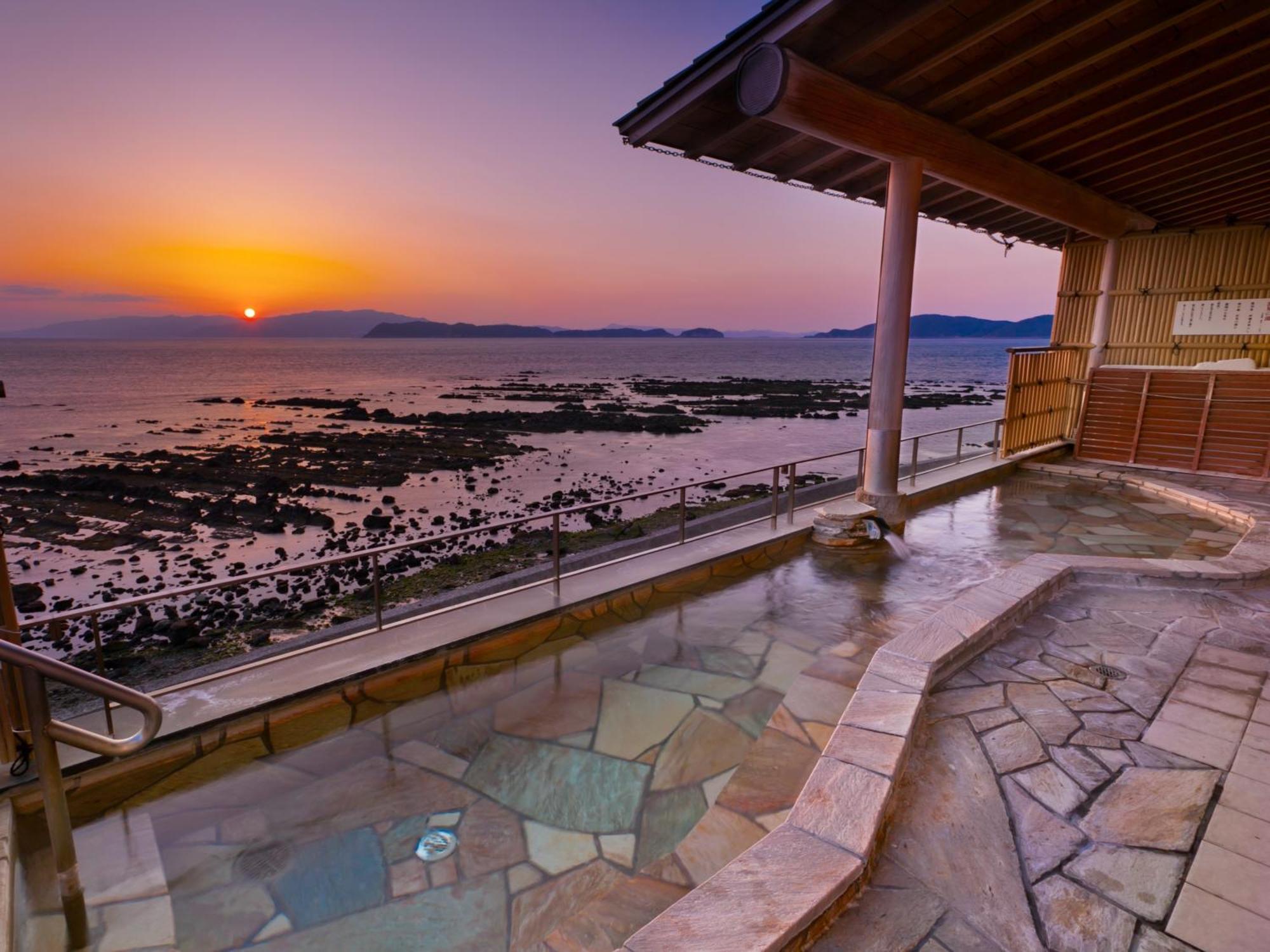 Wakayama Kada Onsen Kada Kaigetsu Hotel Exterior photo