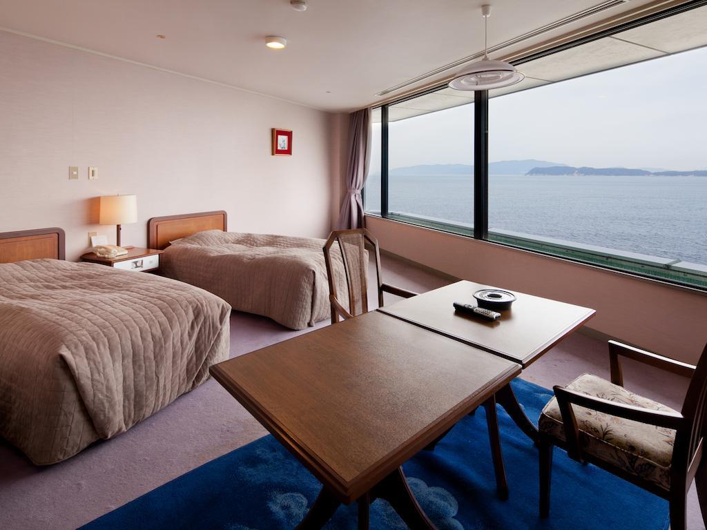 Wakayama Kada Onsen Kada Kaigetsu Hotel Room photo