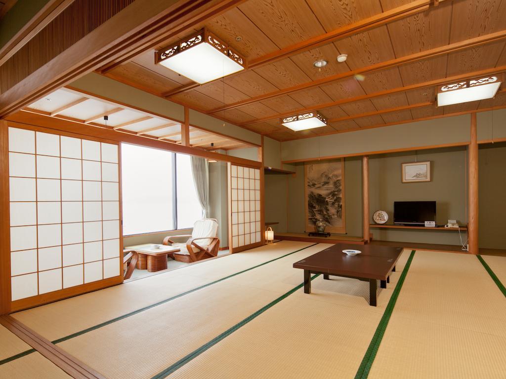 Wakayama Kada Onsen Kada Kaigetsu Hotel Room photo