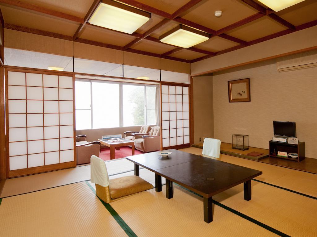 Wakayama Kada Onsen Kada Kaigetsu Hotel Room photo