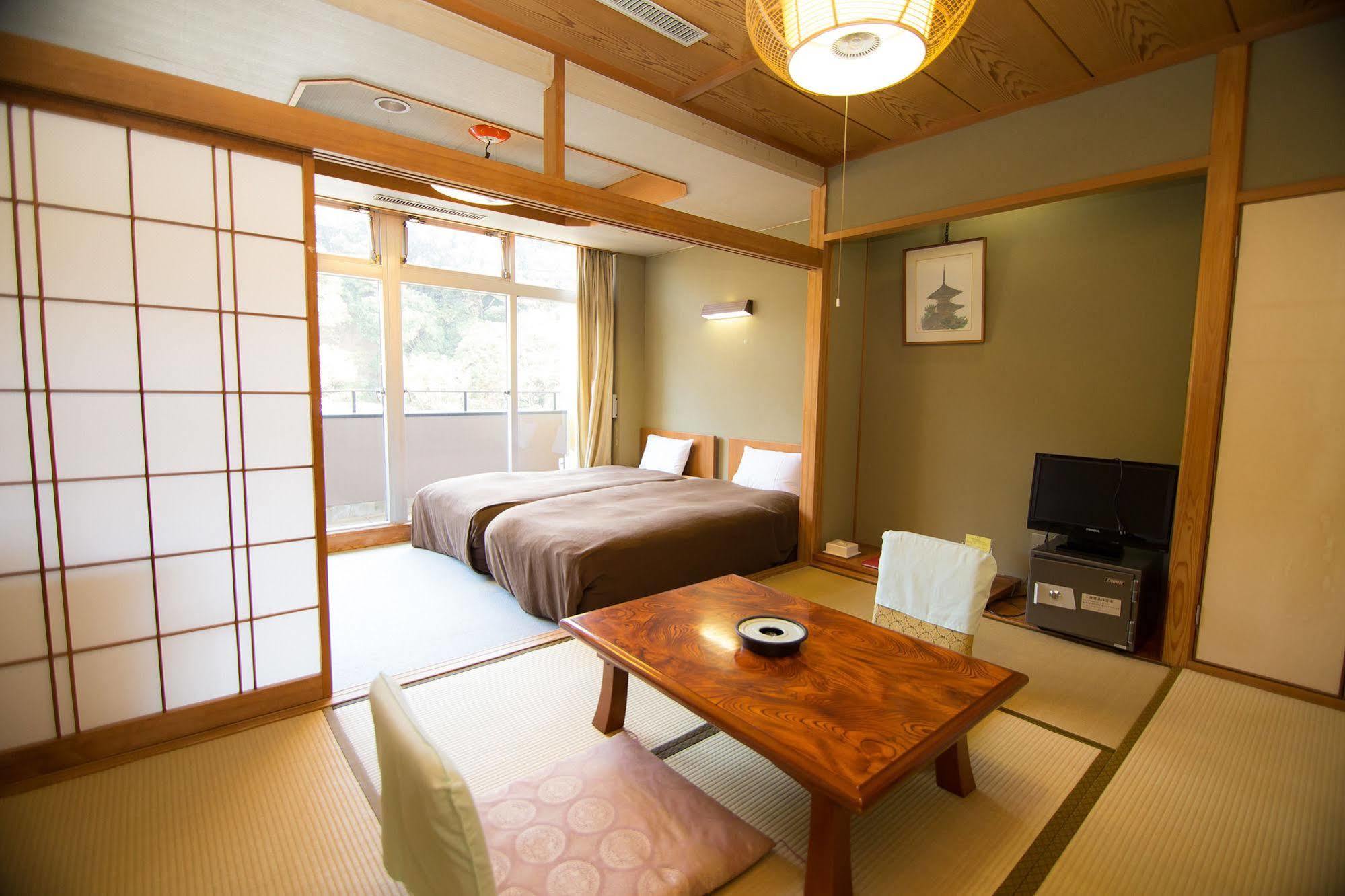 Wakayama Kada Onsen Kada Kaigetsu Hotel Exterior photo