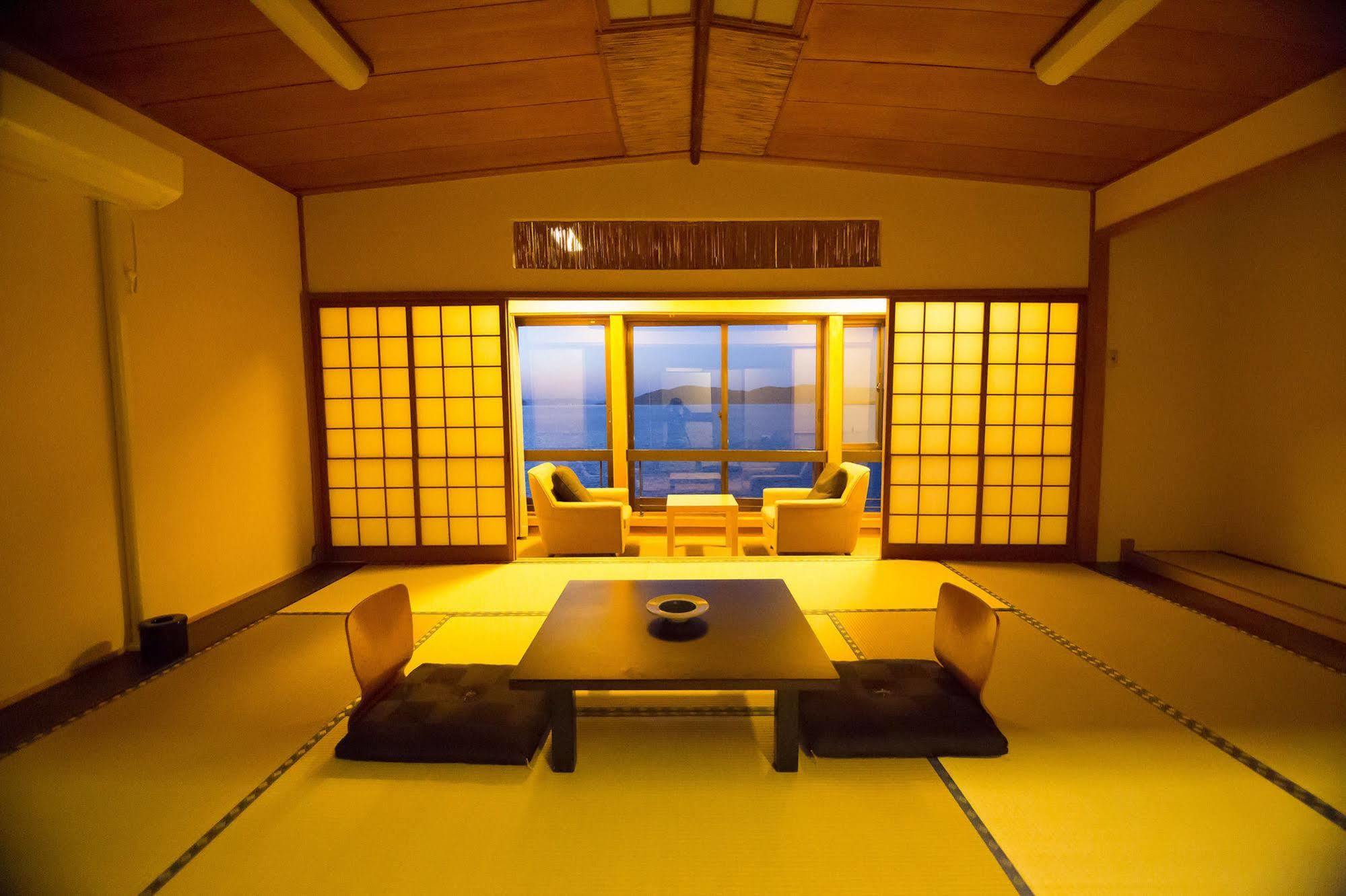 Wakayama Kada Onsen Kada Kaigetsu Hotel Exterior photo