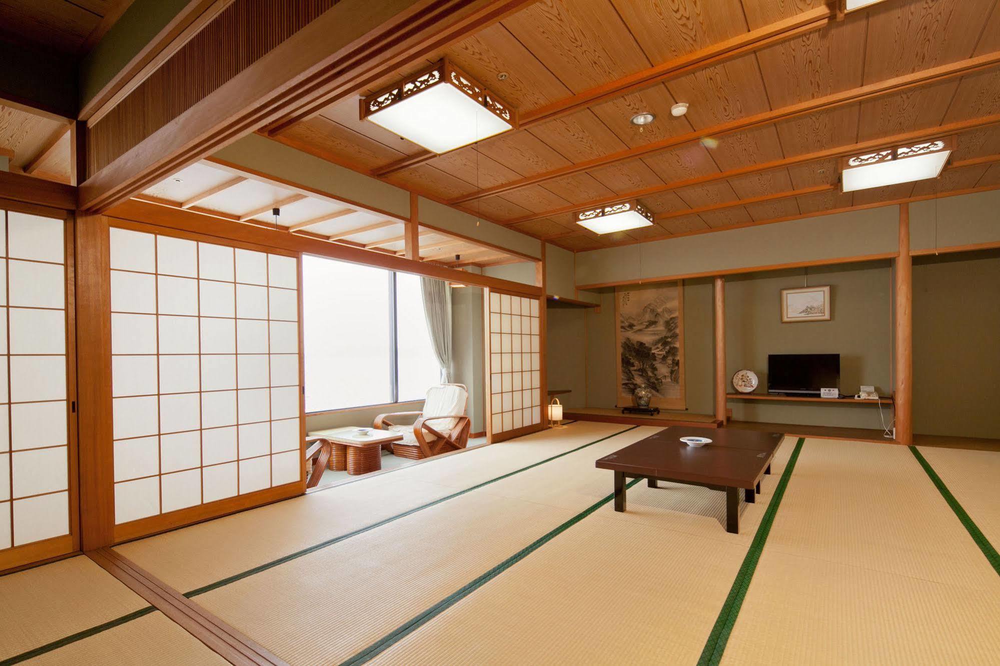 Wakayama Kada Onsen Kada Kaigetsu Hotel Exterior photo